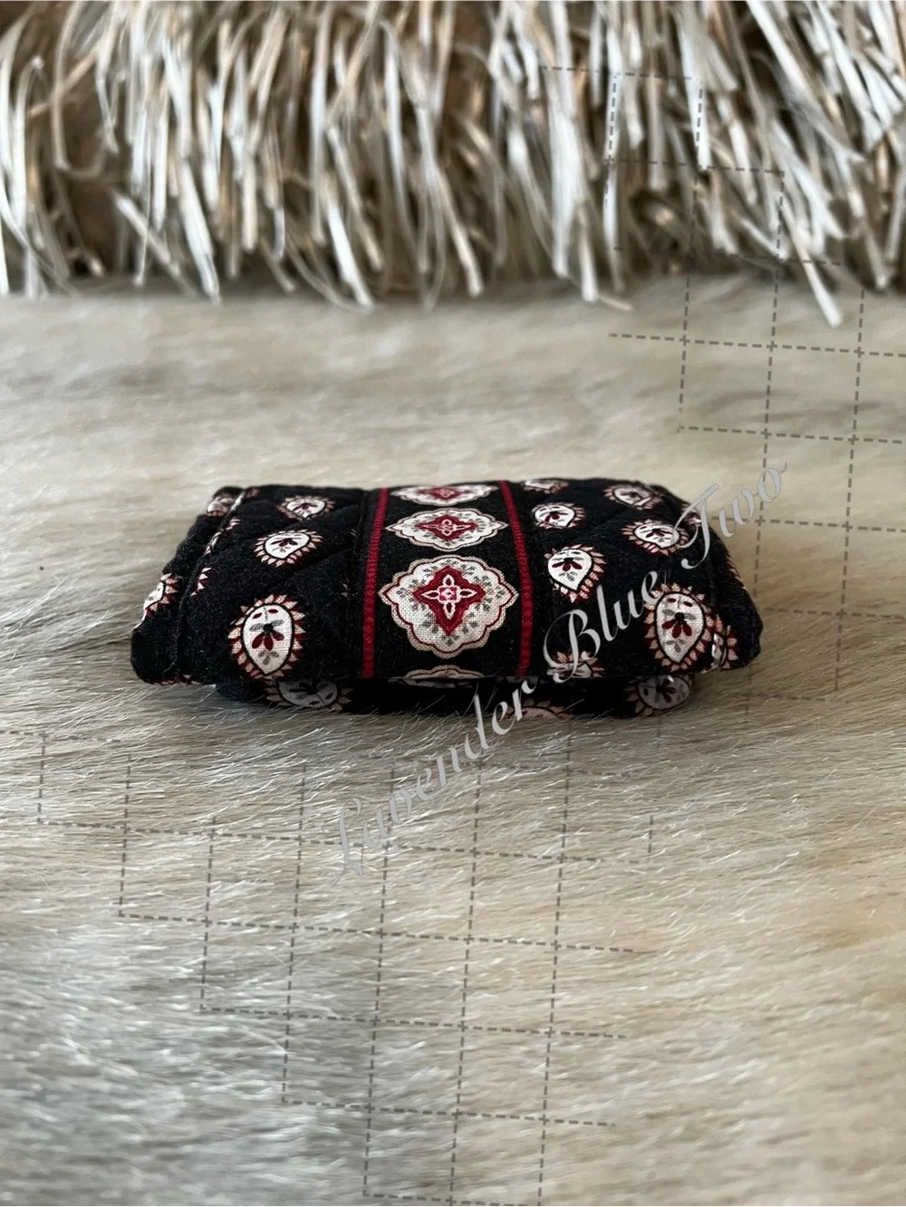 Vintage VERA BRADLEY Classic Black 2006 Retired Square Hook Loop Wallet Red - Picture 7 of 11